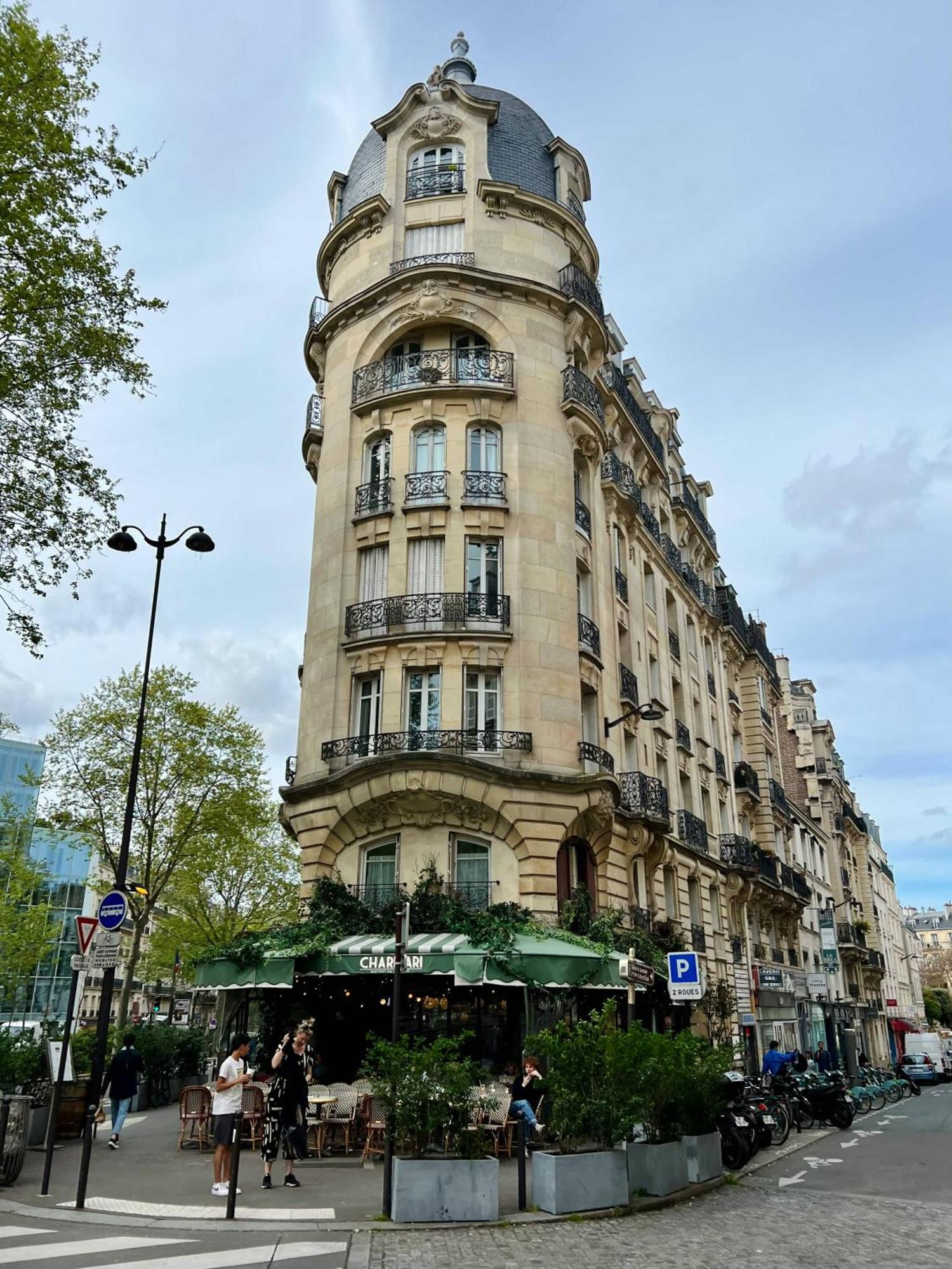 Spacious In Saint-germain-des-pres