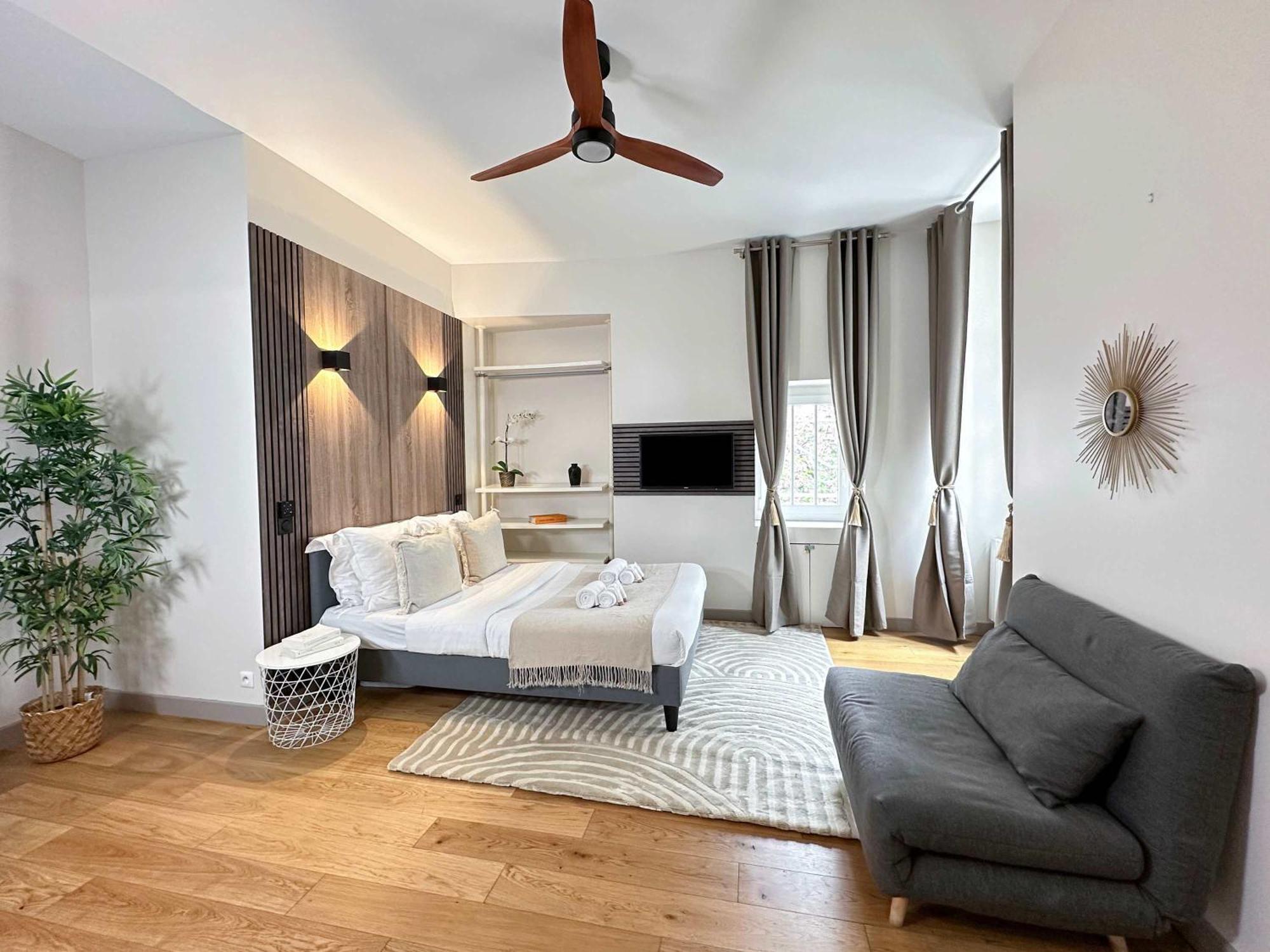 Spacious In Saint-germain-des-pres Parijs